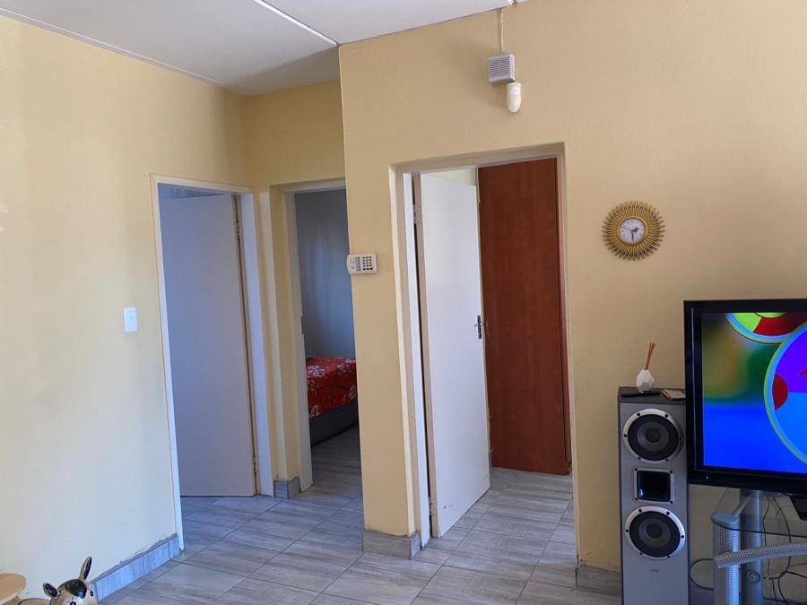 2 Bedroom Property for Sale in Waterval East North West